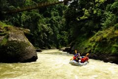 1-22-rio-pacuare.jpg